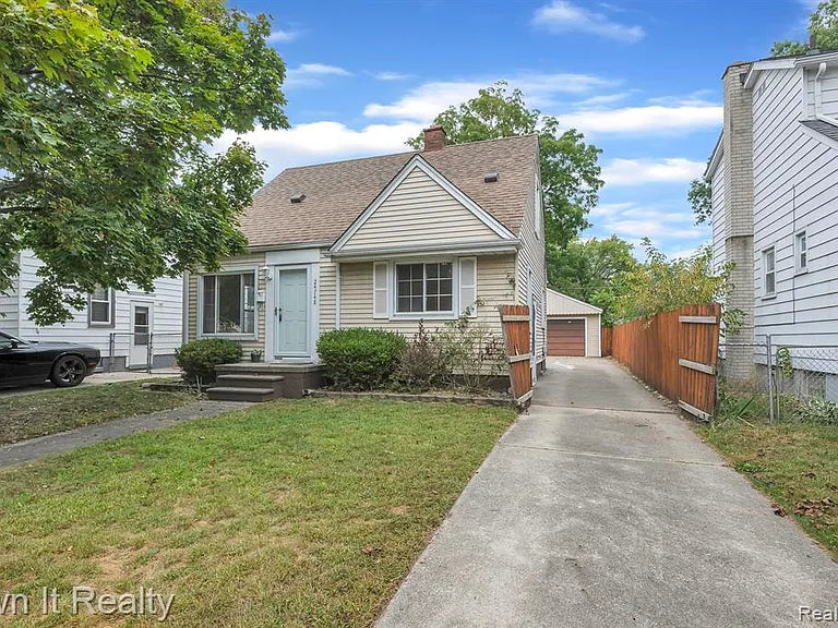 منزل للبيع في Dearborn Heights حسن السلامي