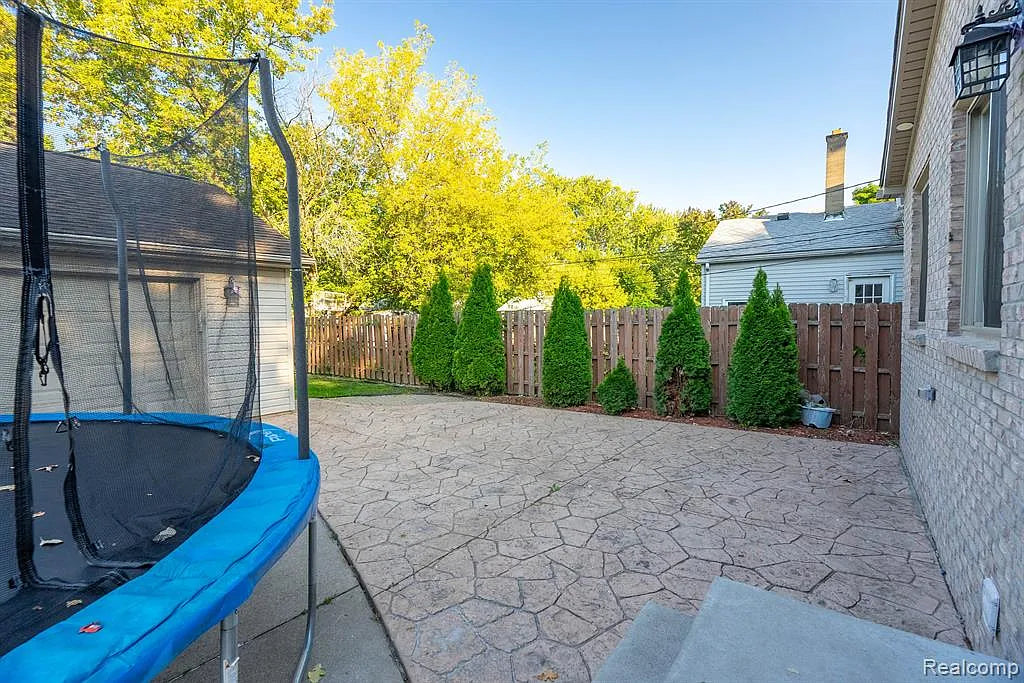 House for Sale in Dearborn Heights, MI - Presented by Hassan Alsalamy