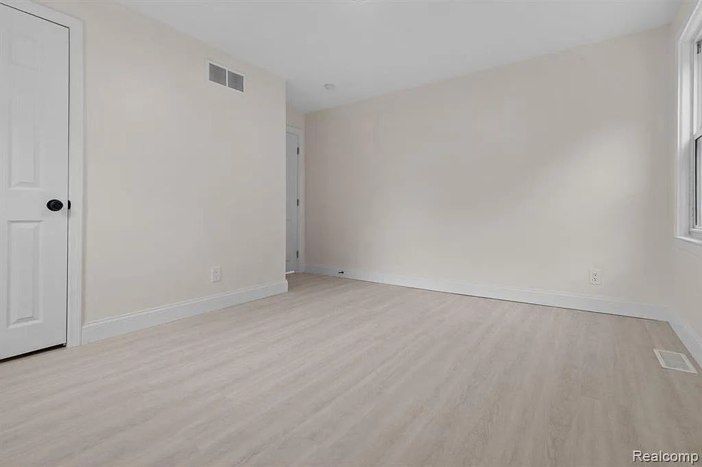 Charming Bungalow Living with Hassan Alsalamy Your Dream Home Awaits