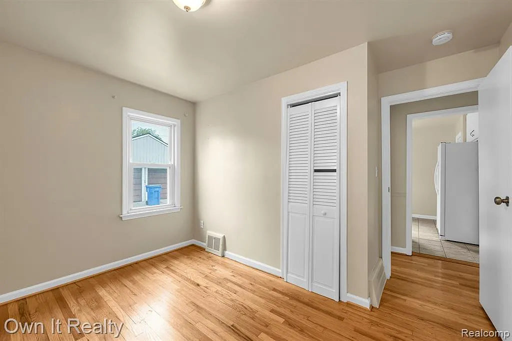 منزل للبيع في Dearborn Heights حسن السلامي