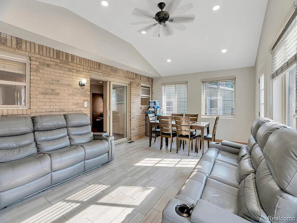 House for Sale in Dearborn Heights, MI - Presented by Hassan Alsalamy