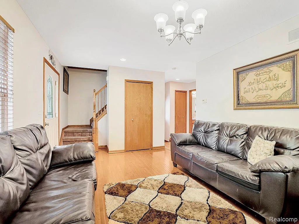 House for Sale in Dearborn Heights, MI - Presented by Hassan Alsalamy