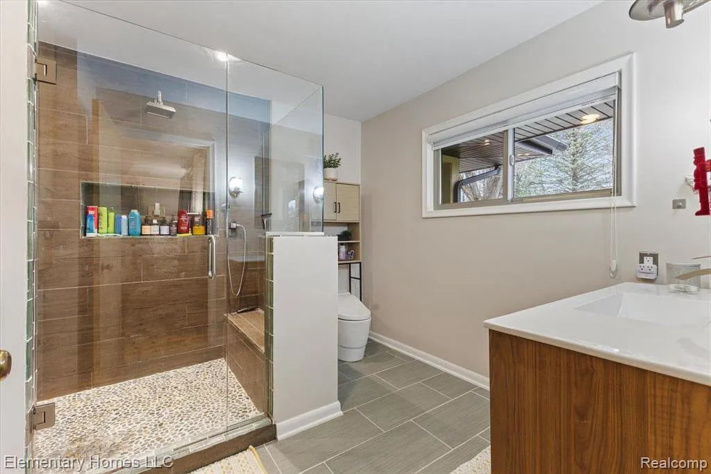 For Sale Beautiful Ranch in Northwood Village – Contact Hassan Alsalamy