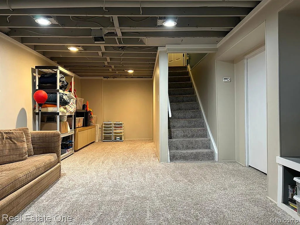 For Sale Move-In Ready 3-Bedroom Home in Troy, MI Hassan Alsalamy