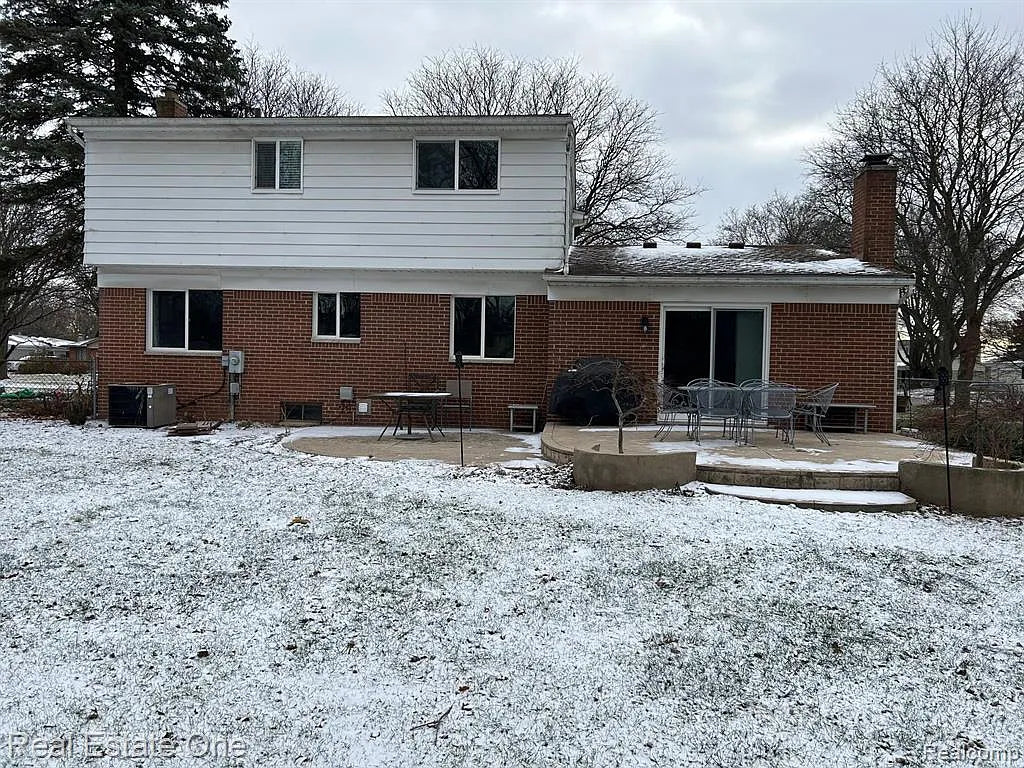For Sale Move-In Ready 3-Bedroom Home in Troy, MI Hassan Alsalamy