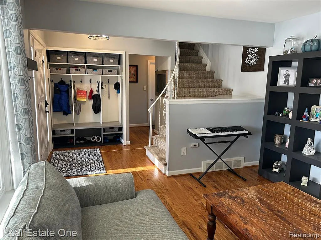 For Sale Move-In Ready 3-Bedroom Home in Troy, MI Hassan Alsalamy