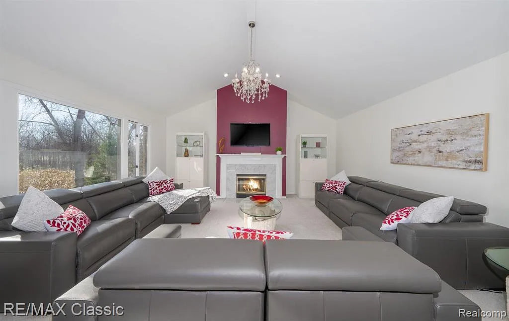 Home for Sale by Hassan Alsalamy | LakesideTroy MI